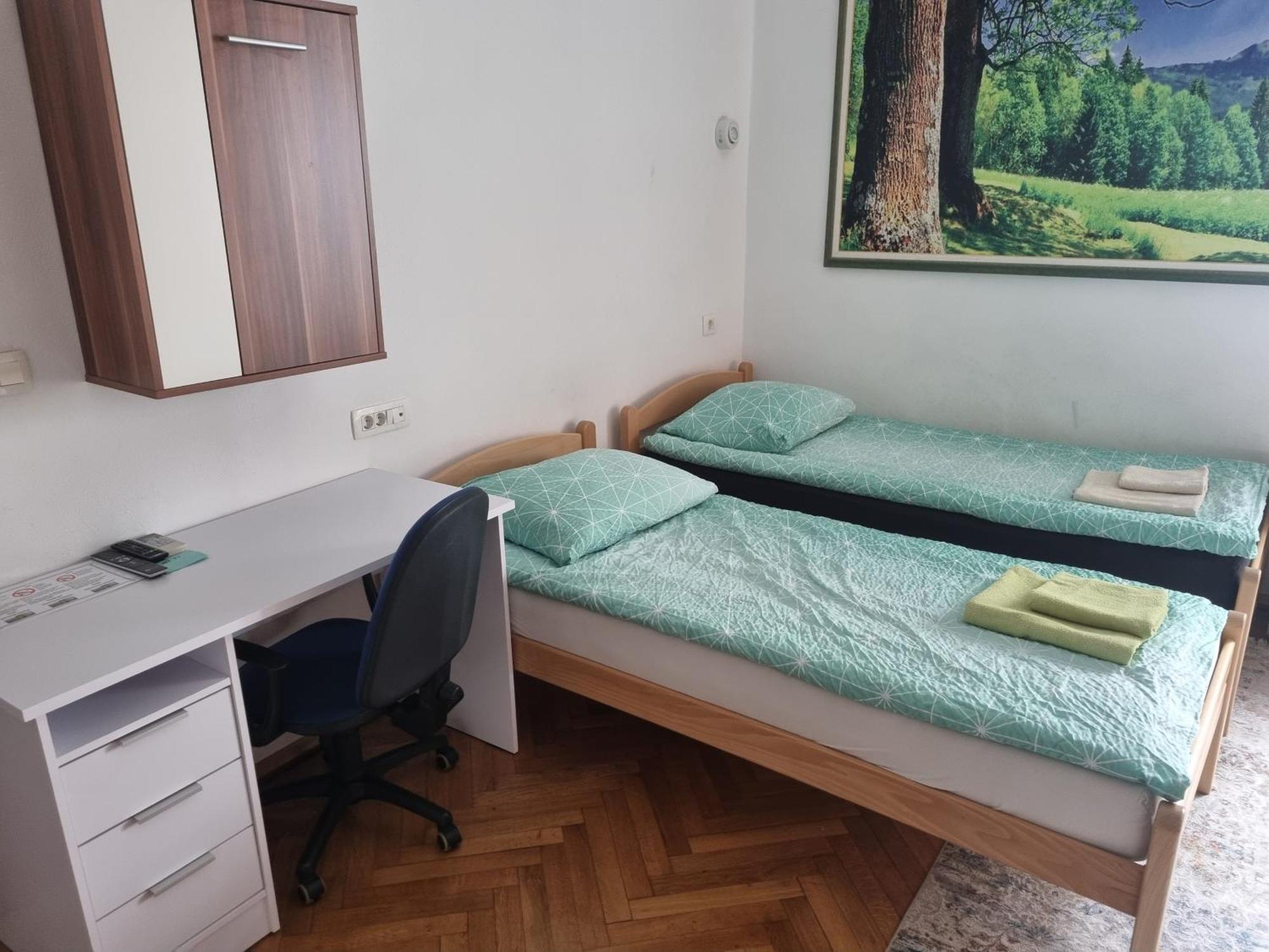 Apartments Fazarinc S Parkiriscem เซเลีย ภายนอก รูปภาพ